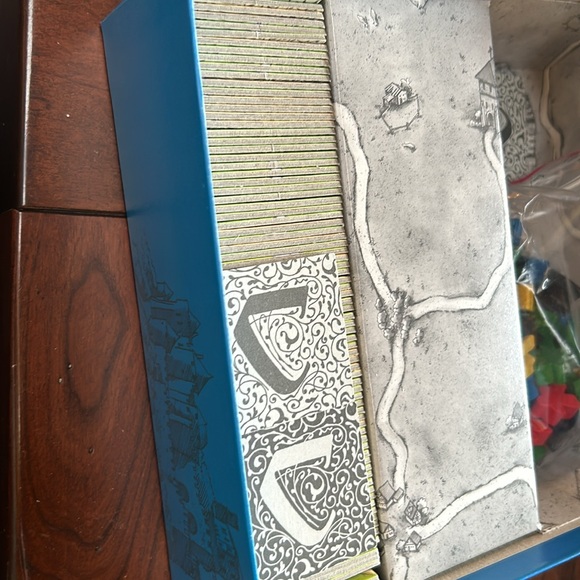 Carcassone — blue box - Picture 6 of 6